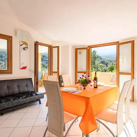 Апартаменты Casa Con Vista Mare E Monti Кала-Гононе