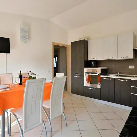 Casa Con Vista Mare E Monti