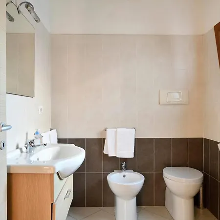 Casa Con Vista Mare E Monti דירה *